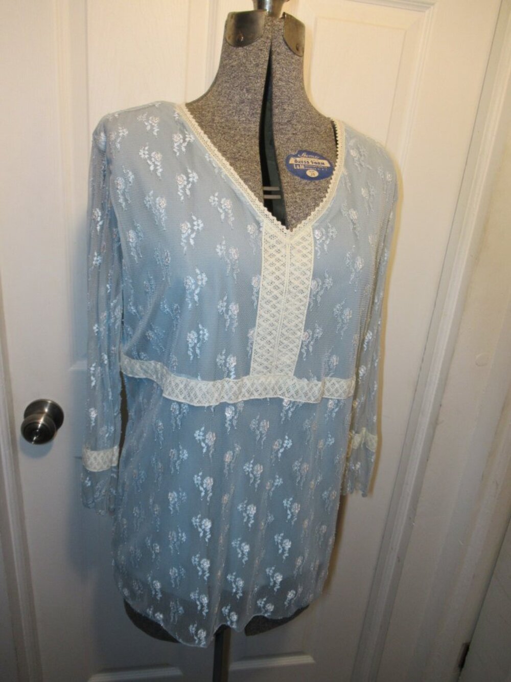 New Vintage Notations Blue Mesh Floral Embroidered 3/4 Sleeve Top Sz L 90s Boho